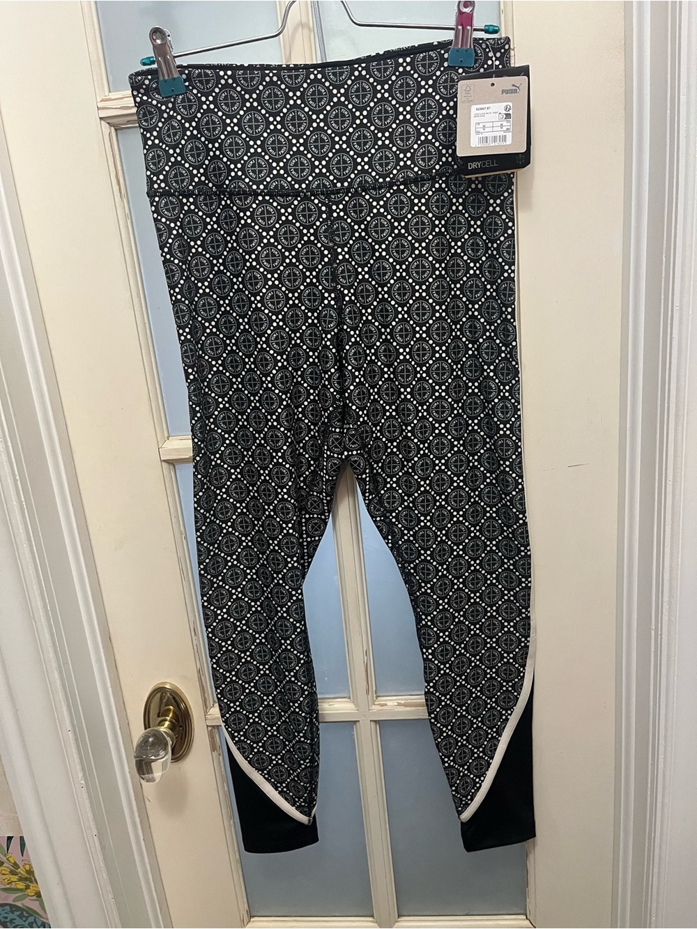 Puma Women’s Leggings with White Trim Medium